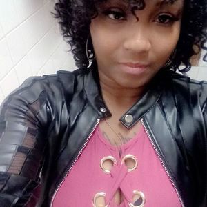 Meet your Posher, Iris